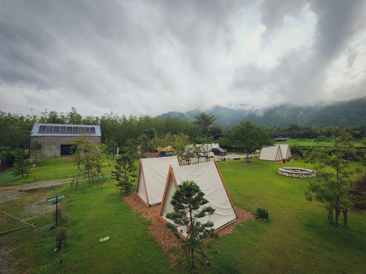 LINE_ALBUM_รูปภาพลาน ห้องพัก ระเบียบต่างๆ_241028_70